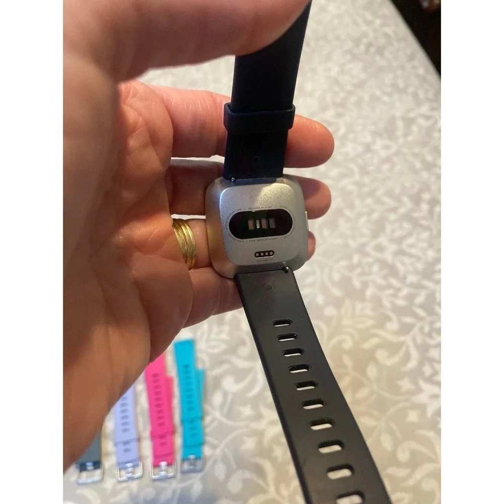 Fitbit Versa‎ Fitness Tracker